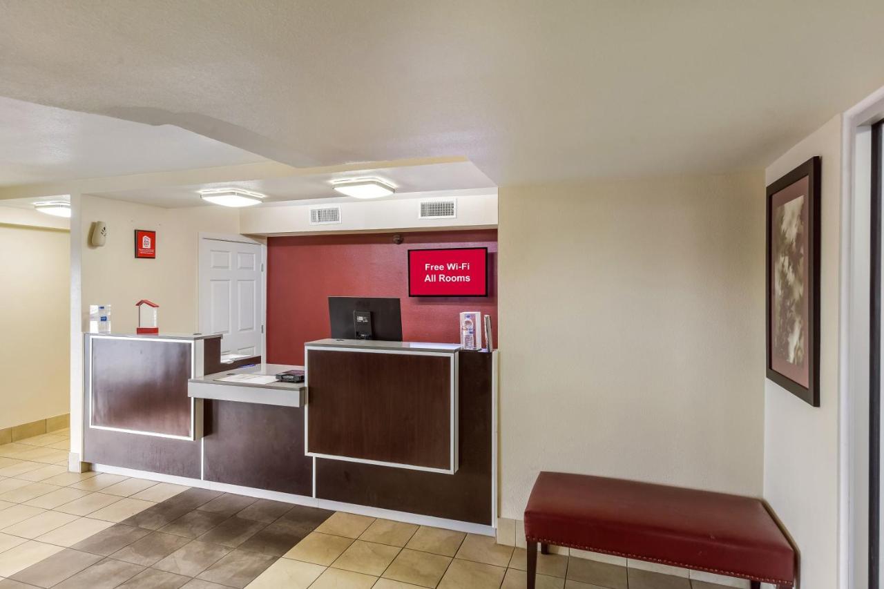 Red Roof Inn Plano Bagian luar foto