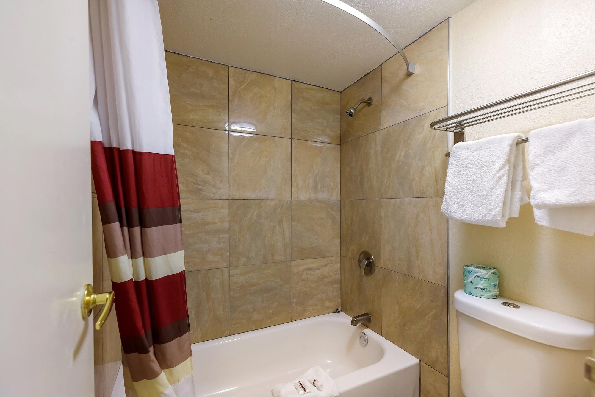 Red Roof Inn Plano Bagian luar foto