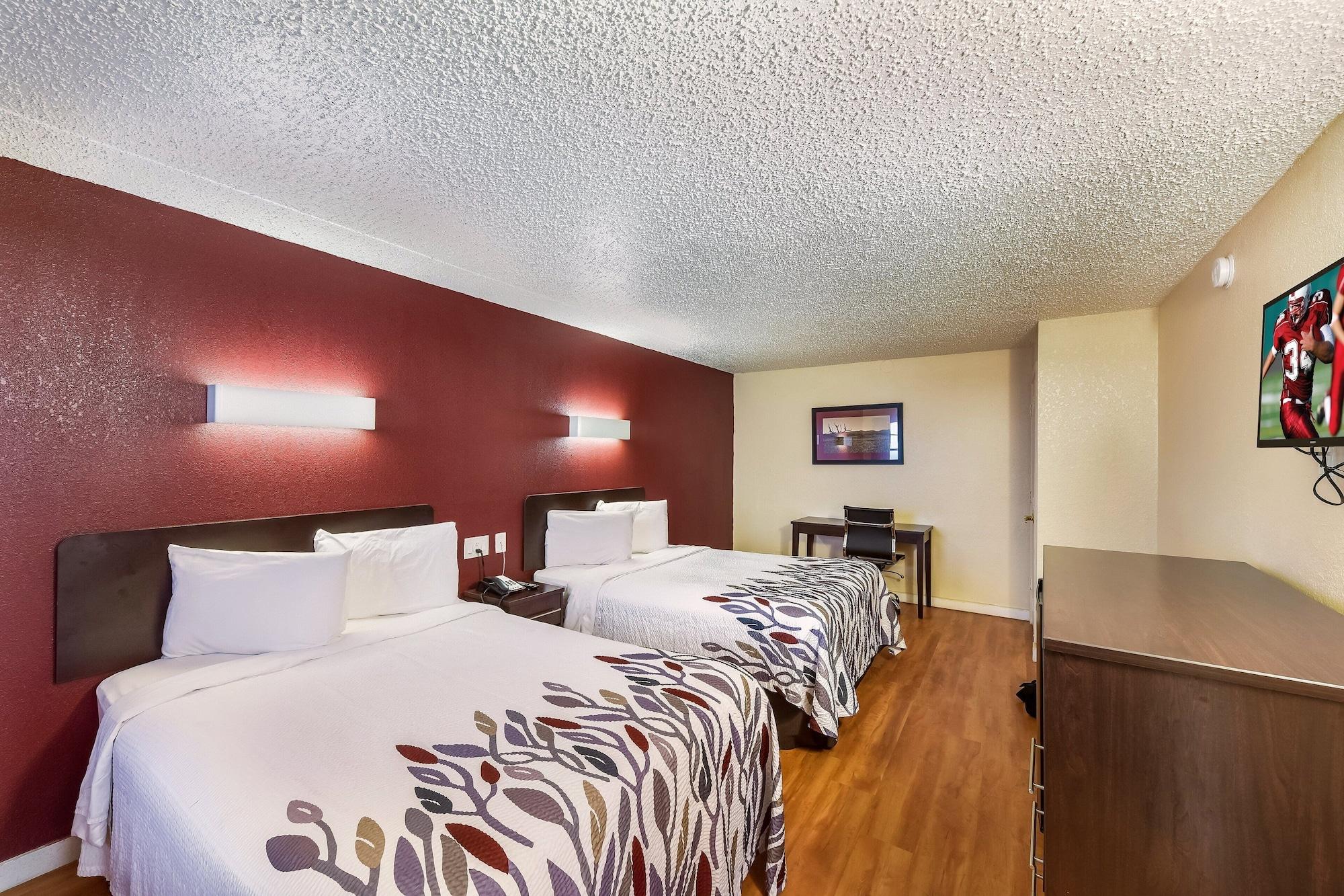 Red Roof Inn Plano Bagian luar foto